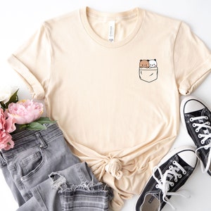 T-Shirt - Cute Sloth Family Playing In Pocket T-Shirt - Cute Sloth Family Playing In Pocket