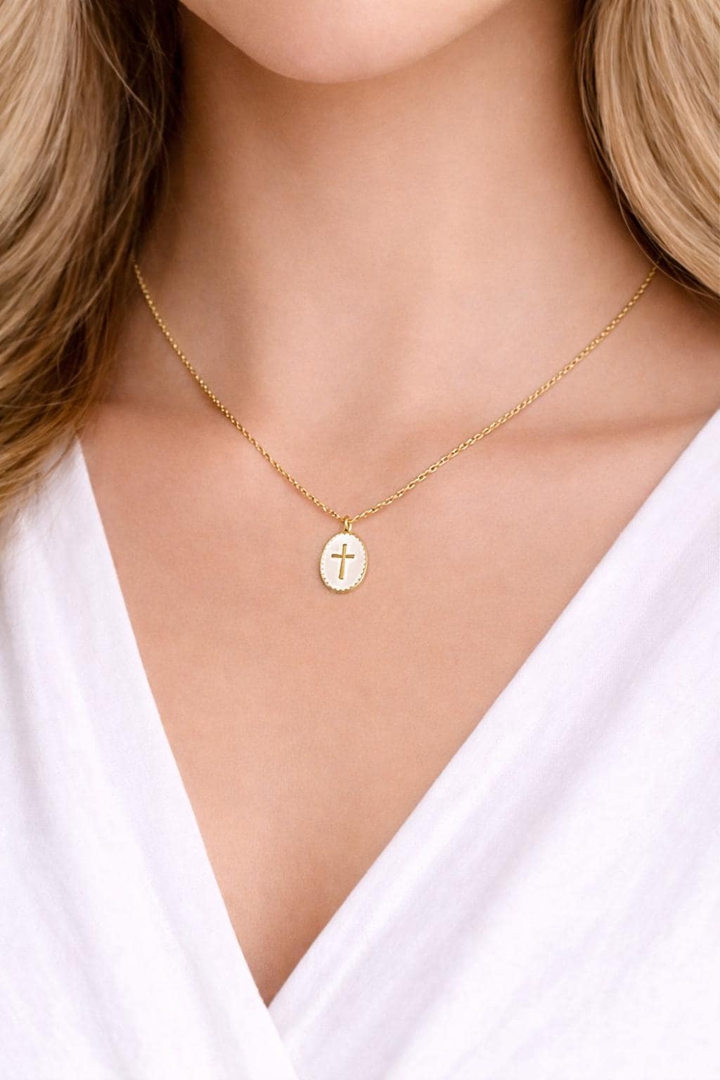 Ciondolo vintage a forma di croce in oro 18K, anni '70/'80 - Antichità
