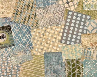 Pakket met blauwe gelliplaat bedrukt papier: collage, mixed media-kunst