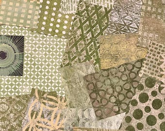 Groen bedrukt papier met gelliplaten: handgemaakte collage en mixed mediakunst
