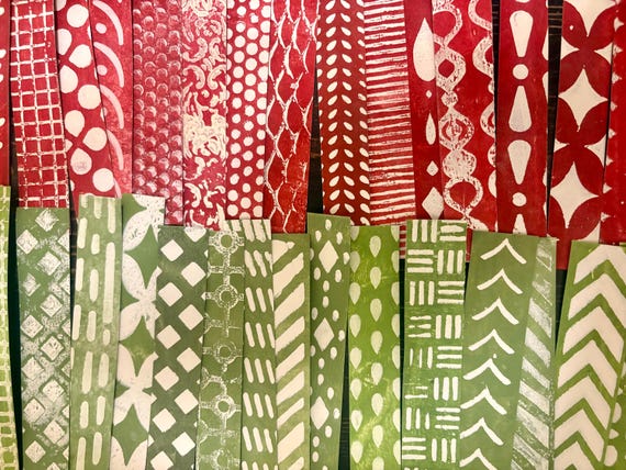 Handmade Christmas Chain Kit- 50 Strips makes 6 feet - Red and Green Cardstock