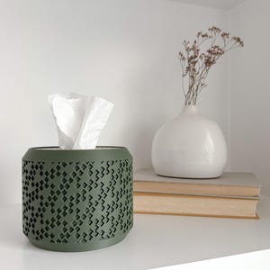 Square & Rectangular Tissue Box Cover Replacement | Minimalist Round Tissue Box Holder Pod in VEIL Pattern | e.1