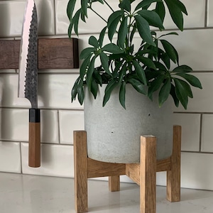Handgemachter Beton Blumentopf und Holzständer-Set | Modern | Bauernhaus | Rustikal | Minimalistisches Wohndekor - BOHO MOON POT - 13 cm