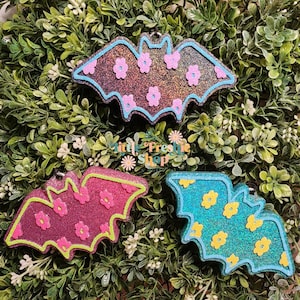 Bat Freshy, Floral Bat Freshie, Bat Freshie, Halloween Freshy, Halloween Freshie, Spooky, Car Freshie, Car Air Freshener, Freshy, Car Freshy
