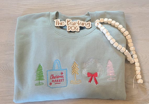 Sage Green Christmas Sweatshirt – Embroidered Holiday Market Sweater – Cozy Unisex Christmas Gift – Minimalist Winter Sweatshirt – Festive