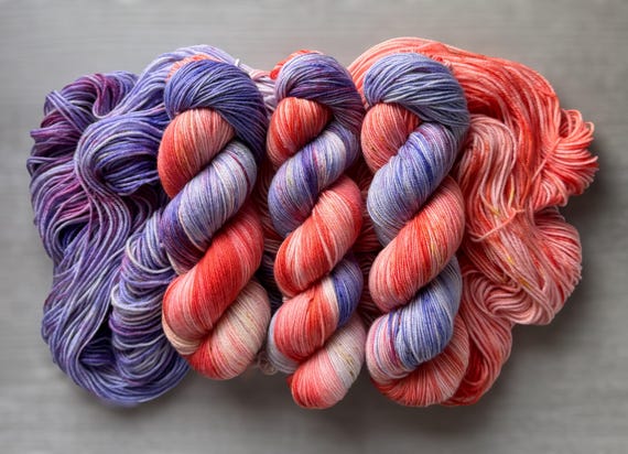 Sock yarn hand dyed variegated yarn fingering weight yarn super wash merino yarn semi solid speckled mauve pink yarn for knitting crochet
