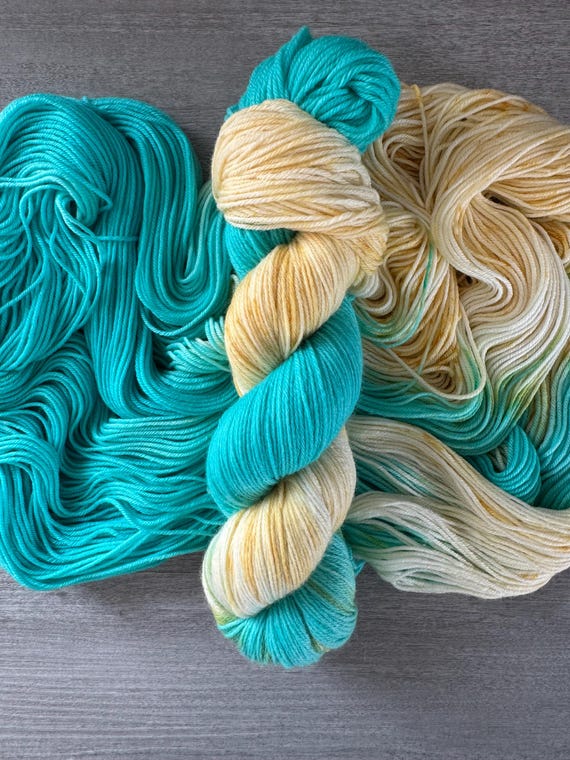 DK Weight yarn hand dyed variegated sock yarn fingering weight yarn super wash merino yarn for knitting crochet self striping yarn