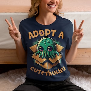 Maglietta "Adotta un Cutethulhu" - Maglietta Cthulhu - Regalo H.P. Lovecraft