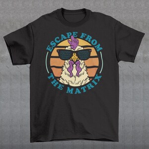 -shirt Escape from the Matrix Rooster | Lunettes de soleil tendance avec code binaire | Idée cadeau geek T-shirt Matrix, unisexe