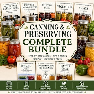 Puede incluir: Un conjunto completo de guías de enlatado y conservación que incluye manuales para baño maría, enlatado a presión, frutas, mermeladas, verduras, carnes, congelación, resolución de problemas y caldos, rodeado de frascos de vidrio con alimentos.