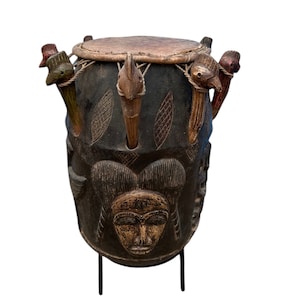 Tambor Kpanlogo vintage, tambor antiguo de 24 pulgadas de largo x 10 pulgadas de ancho, madera maciza pura, tambor de clavija de madera de África occidental, instrumento musical de Ghana, regalo ecológico