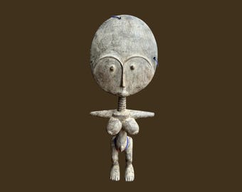 Antique Akuaba Fertility Doll: Traditional Ashanti Carved Wood Sculpture