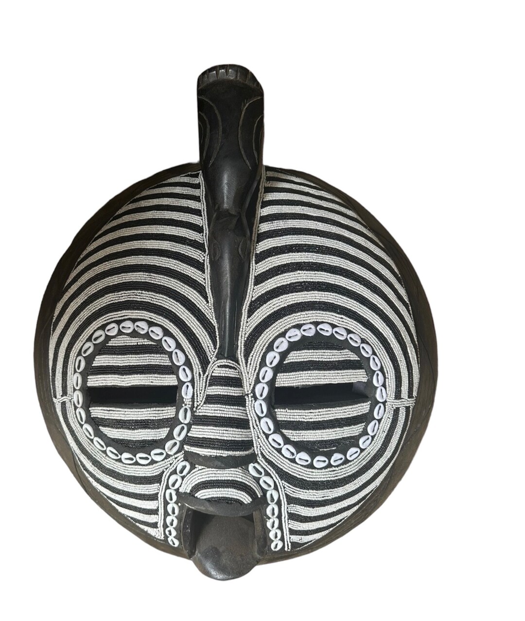 アフリカ 木製マスク ビーズ装飾 手作りのアフリカの鳥の木製マスク：ビーズの部族の壁飾り（20インチ