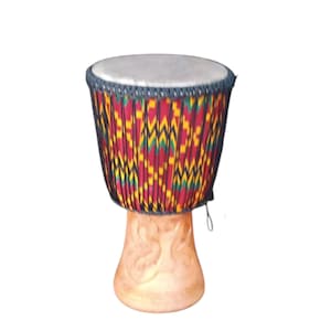 Tambor djembé, tambor africano alto de 25 pulgadas de largo x 13 pulgadas de ancho, madera maciza pura, tambor tallado a mano, instrumento musical colorido, ecológico, regalo único