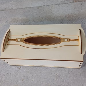 Scatola per fazzoletti con cerniera - File tagliato al laser DXF-SVG