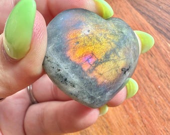 Sunset Flash Labradorite Heart (Small)