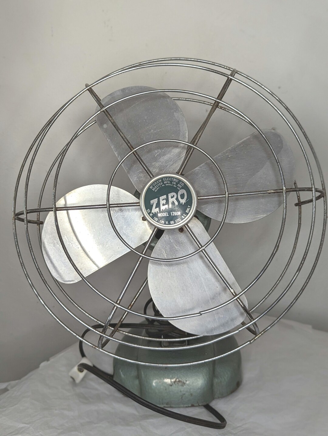 【Vintage】McGRAW ELWCTRIC ZERO 1275R 扇風機 Vintage】McGRAW ELWCTRIC ZERO 1275R 扇風機 - メルカリ