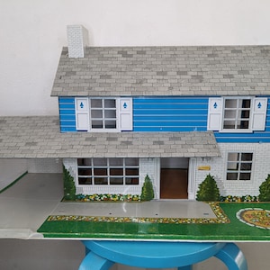 Vintage Marx Tin Litho Dollhouse w/Carport