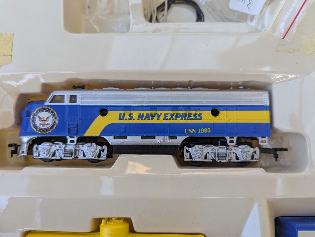 Nex Train Model NEX Navy Exchange U.S. Navy Express - HO Scale Train Locomotive NO ...