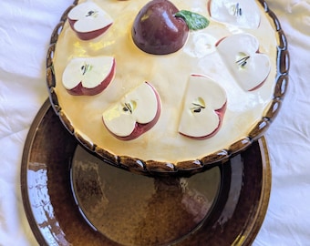 Over&Back Inc Portugal Ceramic Apple Pie Keeper Covered Dish Plate w/Lid 10 7/8”