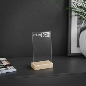 CoramDEO  Christian  White Acrylic Sign with Wooden Stand   Acrylic Glass Perfect to Display