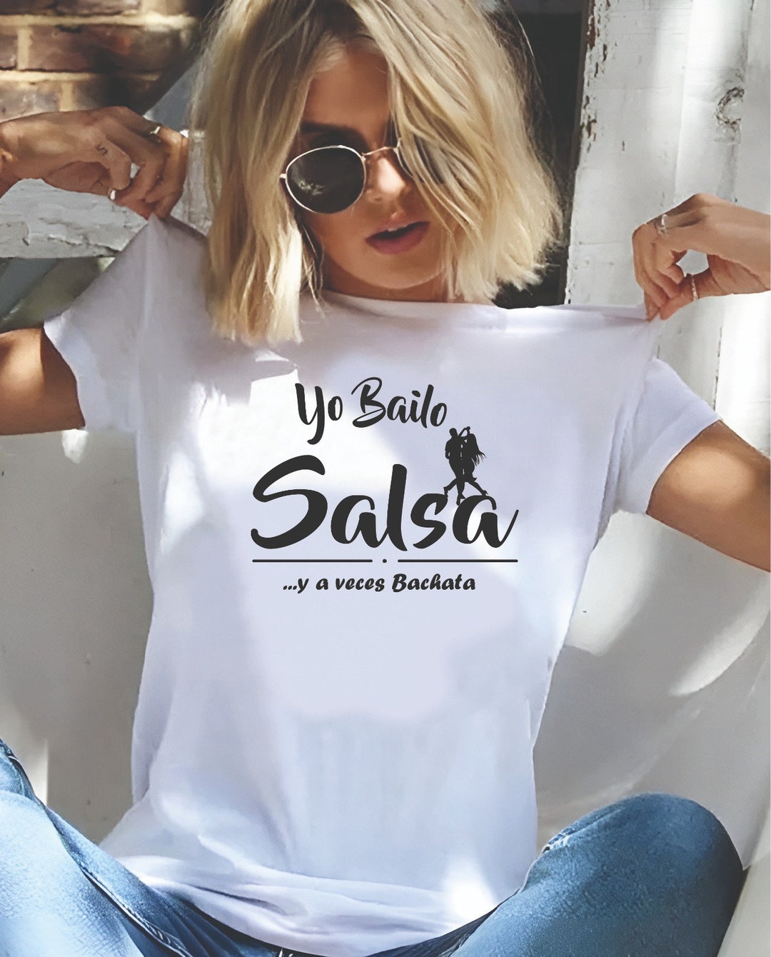 Camiseta yo bailo salsa y a veces bachata Etsy España