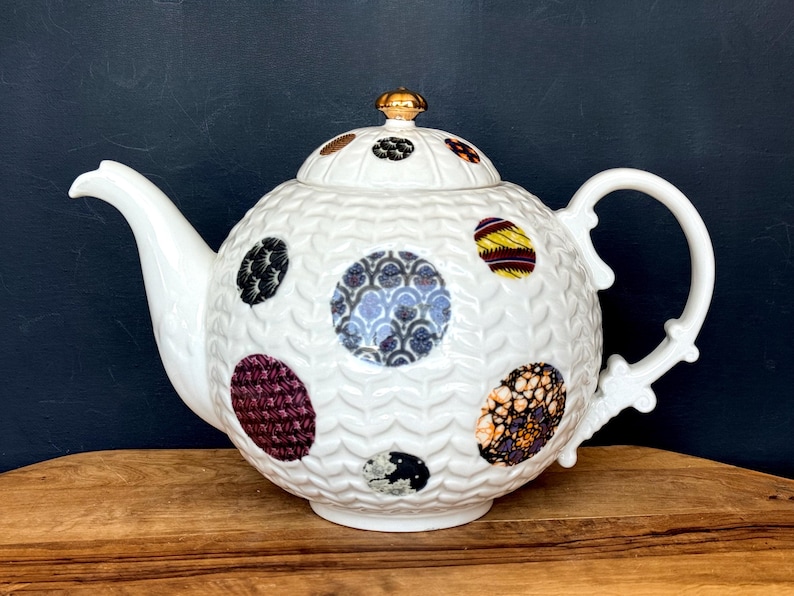 Anthropologie Spots Of Tea Large 11.5” Teapot in New Condition image 1
