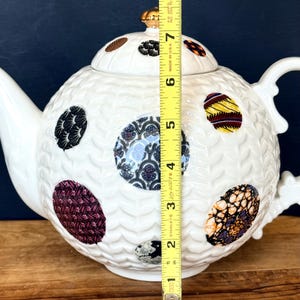 Anthropologie Spots Of Tea Large 11.5” Teapot in New Condition image 11