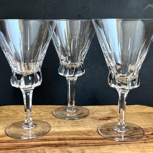 amazon crystal wine glasses 8.2oz OPEN ROSE Crystal Wine Glasses, set of 2  AniCrown