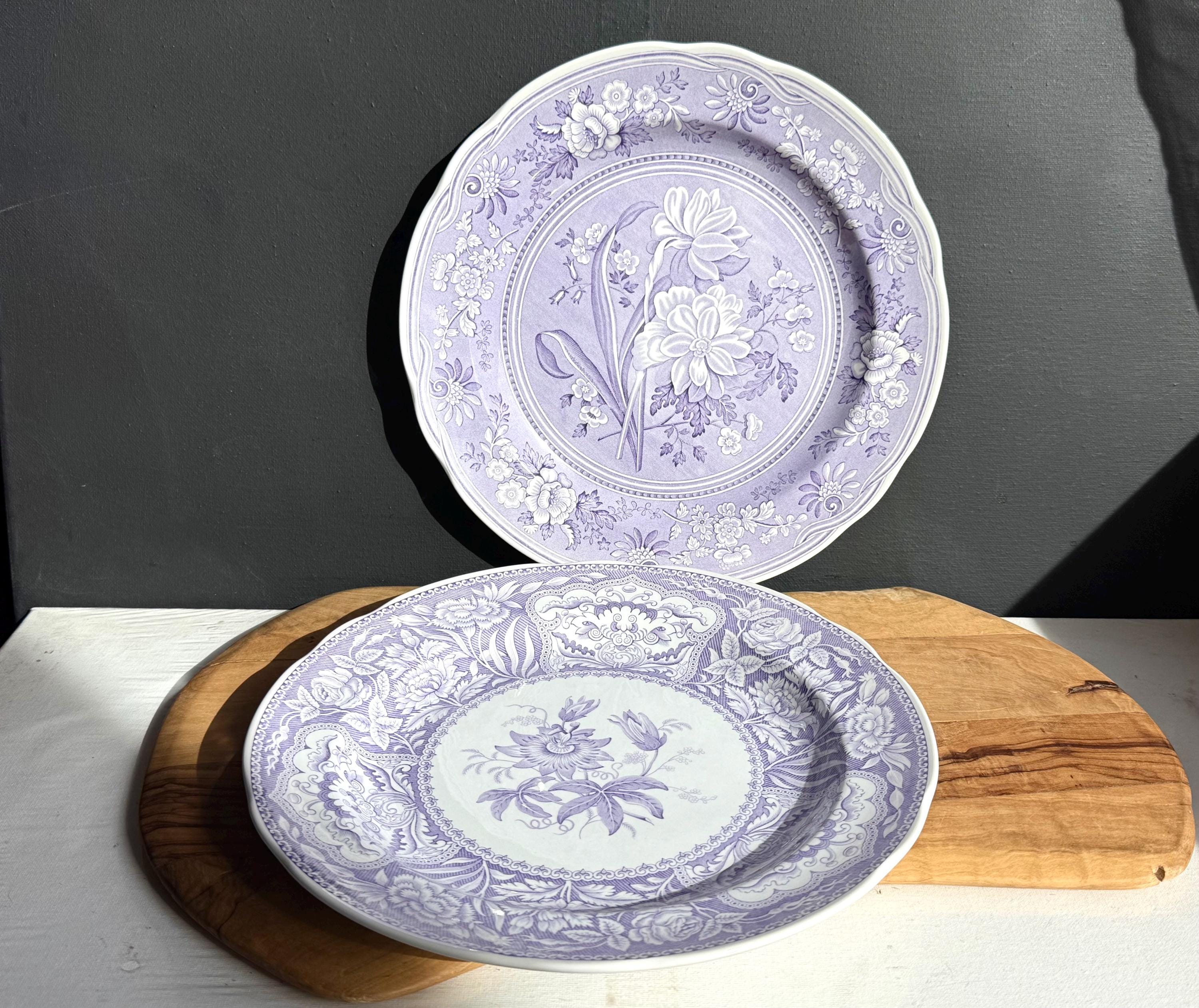 Spode Georgian Series Botanical or Floral 10” Dinner Plate lilac
