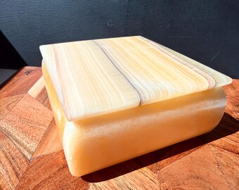 Vintage Hand-Carved Honey Onyx Stone Lidded Trinket Box 4.75” square