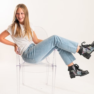 QUADSis® shoes - Stylish, Innovative, Solutions. Shoes intentionally crafted for style, comfort, and function in women's sizes. In-stock & same day shipping! www.shopquads.com