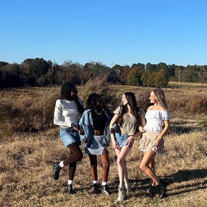 QUADSis® shoes - Stylish, Innovative, Solutions. Shoes intentionally crafted for style, comfort, and function in women's sizes. In-stock & same day shipping! www.shopquads.com