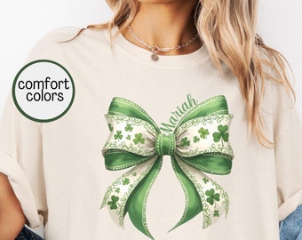 Camisa con lazo coqueto personalizado para el Día de San Patricio de Comfort Colors®, camisa con lazo de San Patricio, camisa del Día de San Patricio, camisa con nombre personalizado de San Patricio