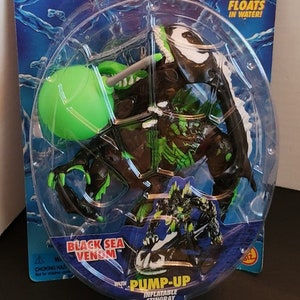 1997 Toy Biz Spider-Man Web Splashers Black Sea Venom Action Figure New Sealed Package
