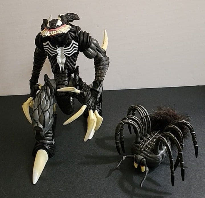 1997 Toy Biz Spider-man Venom the Symbiote With Ripper 1997 Toy Biz Spider-man Venom the Symbiote With Ripper