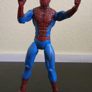 2004 Toy Biz Spider-Man Secret Identity Peter Parker Spider-Man Action Figure Very Nice