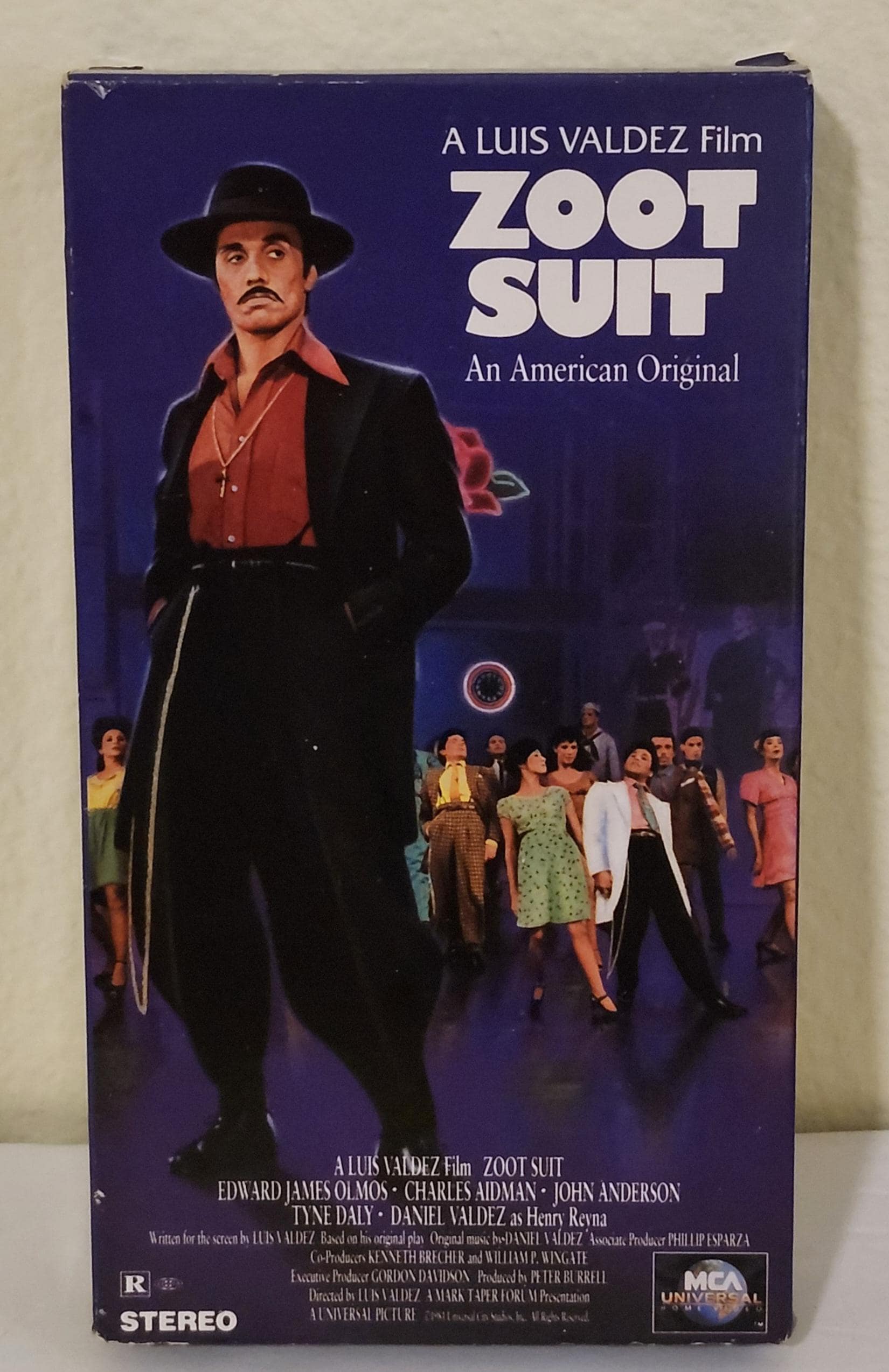 1981年 MCAユニバーサル ズートスーツ VHS 映画 状態良好 エドワード・ジェームズ・オルモス - Etsy 日本, image size:1650x2547