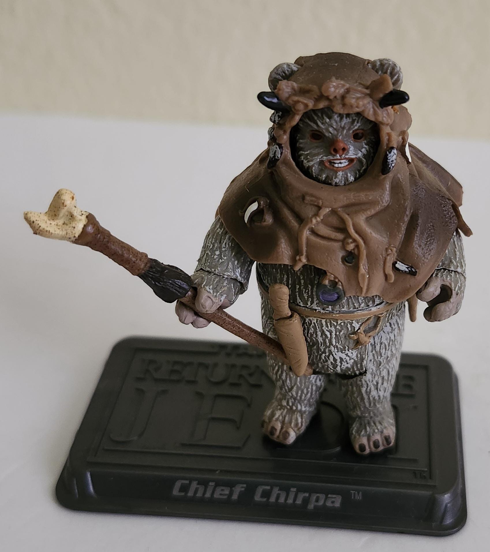Hasbro Star Wars the Saga Collection Ewok Chief Chirpa Action