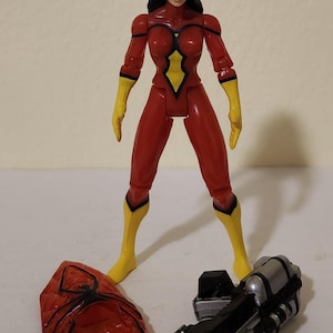 1996 Toy Biz Spider-Man Collector Series Spider Woman Action Figure Complete Nice Condition