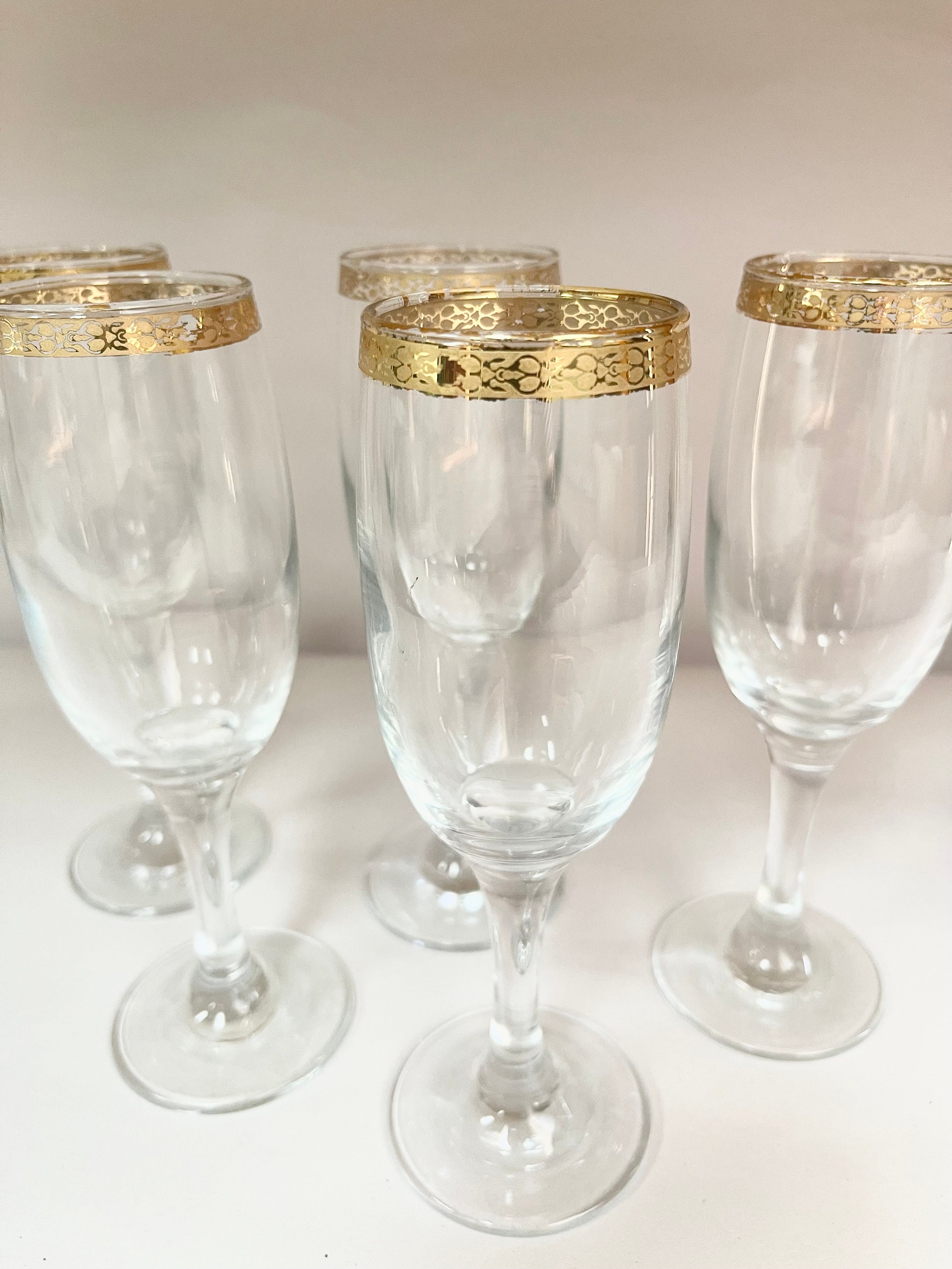 Set of 8 Vintage Crystal Champagne/Flutes with Gold Trim — La