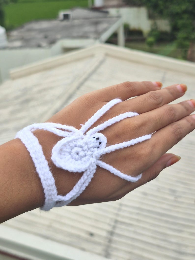 Spider Lace Crochet Pattern: Gothic Fingerless Gloves, Spiderweb Halloween Accessory, PDF Crochet Tutorial, Photo Tutorial Included.