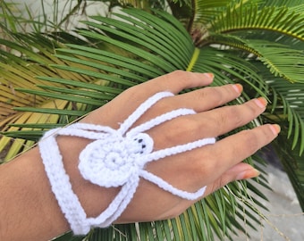 Spider Lace Crochet Pattern: Gothic Fingerless Gloves, Spiderweb Halloween Accessory, PDF Crochet Tutorial.