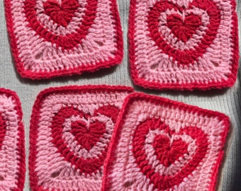Carré grand-mère triple coeur : motif au crochet, Saint-Valentin, carré coeur au crochet, motif au crochet facile, motif de sac au crochet, motif Love Crochet.