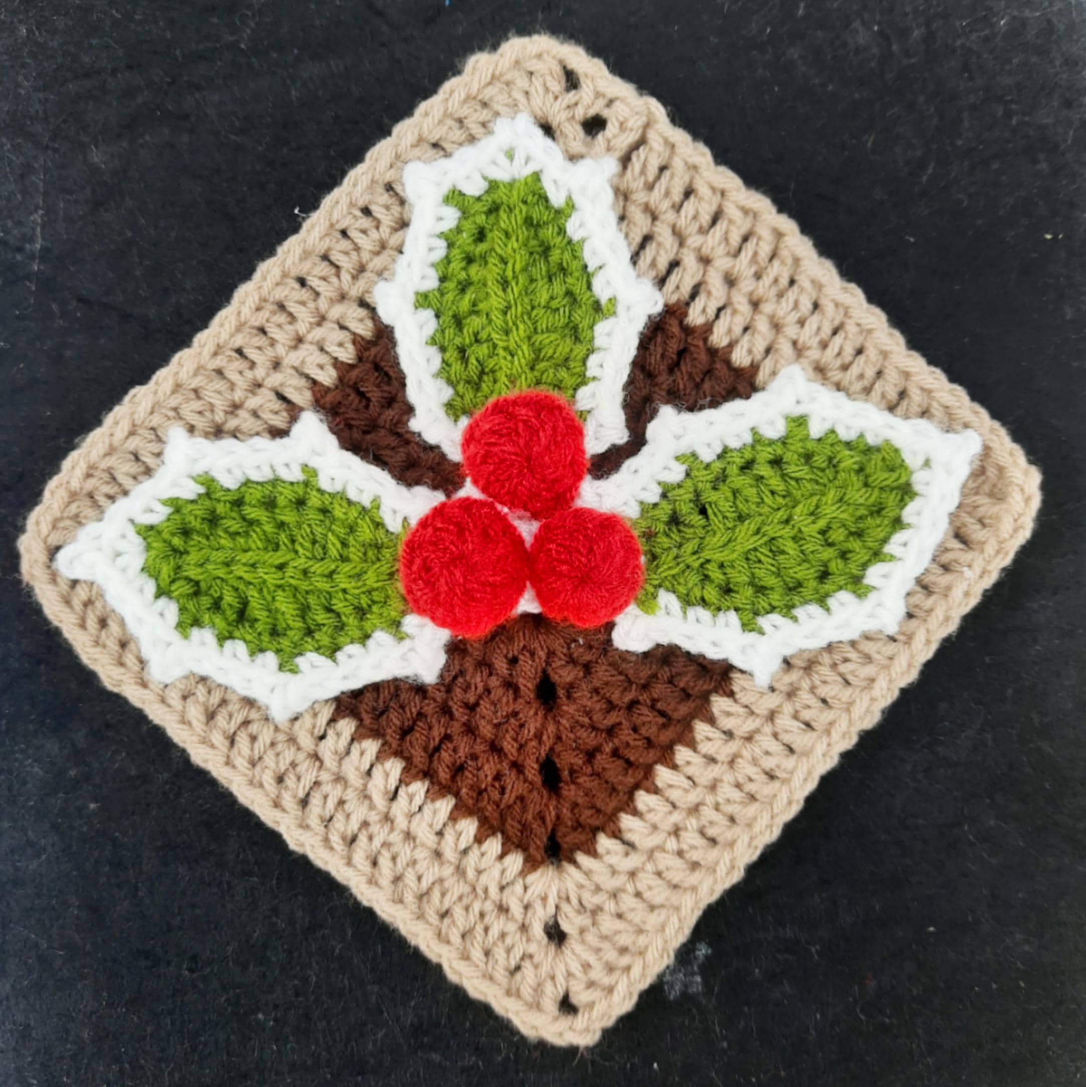 Crochet Holly Decorations Pattern