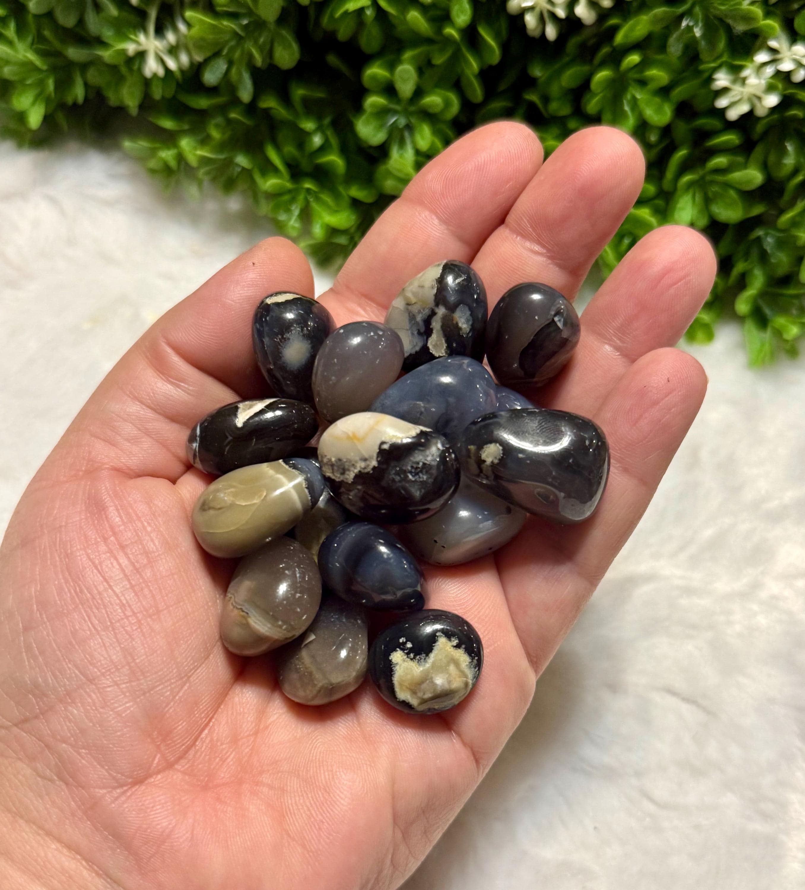 Volcano agate - Etsy 日本