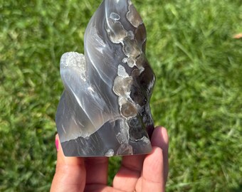 Volcano Agate Crystal Carving | UV Reactive Volcano Agate Crystal | Volcano Agate Free Form | Fluorescent Crystal | Volcano Agate Flame