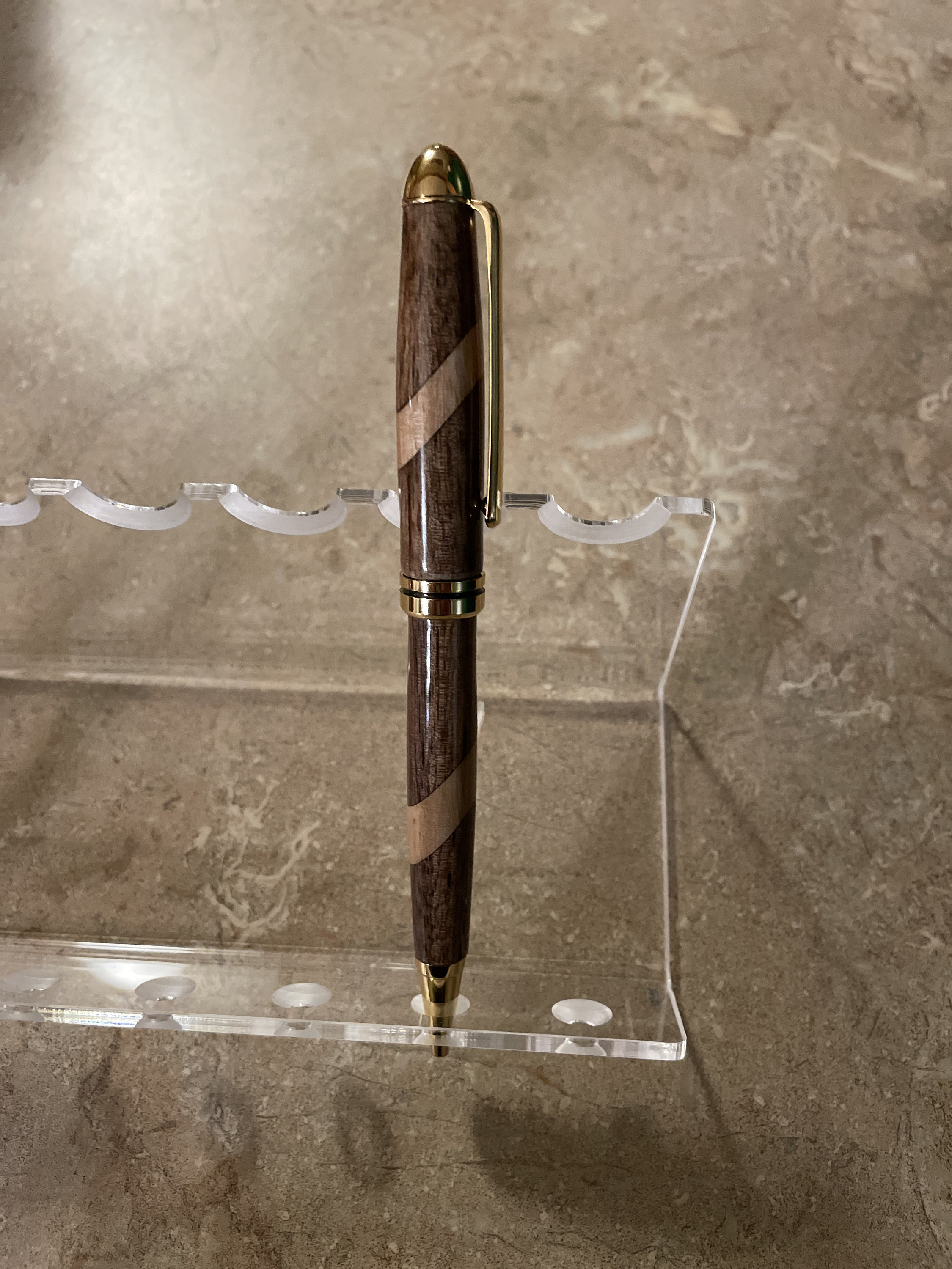 Artisan Executive Fountain Pen - Walnut : r/turning