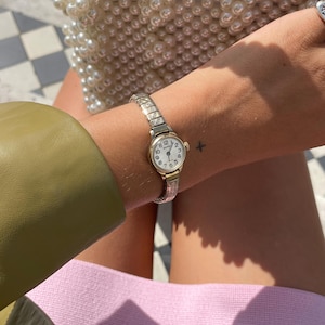 Vintage 1970s 17 Jewels Wind Up Small Round Dainty Dial Ladies Everyday Wristwatch With Gold Tone Ribbed Stretchy Bracelet Strap Sekonda