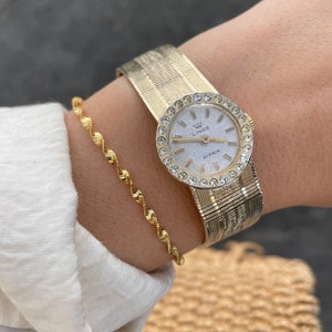 Statement Vintage 1970s 21 Prix Manual Wind up Gold Plated Strap
